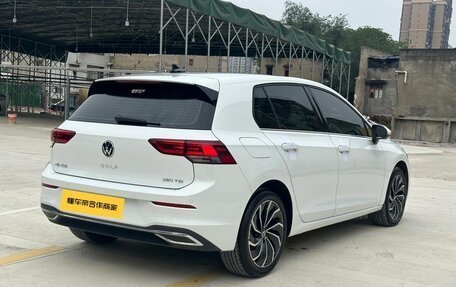 Volkswagen Golf VIII, 2022 год, 1 750 000 рублей, 4 фотография