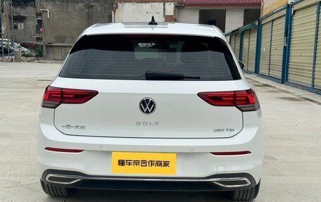 Volkswagen Golf VIII, 2022 год, 1 750 000 рублей, 5 фотография