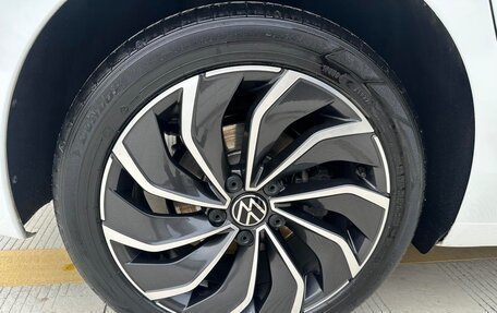 Volkswagen Golf VIII, 2022 год, 1 750 000 рублей, 16 фотография