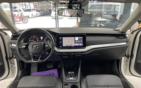 Skoda Octavia IV, 2022 год, 2 060 000 рублей, 4 фотография