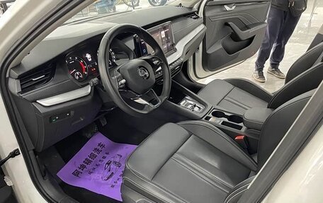 Skoda Octavia IV, 2022 год, 2 060 000 рублей, 2 фотография