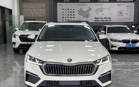 Skoda Octavia IV, 2022 год, 2 060 000 рублей, 9 фотография