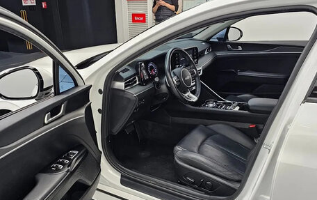 KIA K5, 2023 год, 2 312 000 рублей, 7 фотография