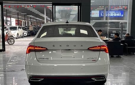 Skoda Octavia IV, 2022 год, 2 060 000 рублей, 11 фотография