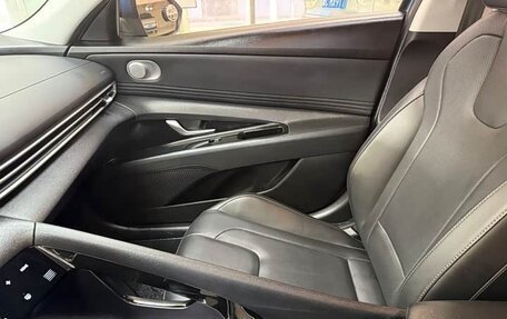 Hyundai Elantra, 2022 год, 1 420 000 рублей, 11 фотография