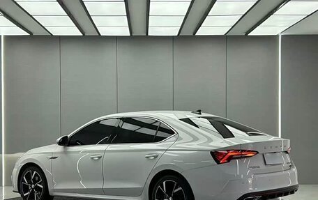 Skoda Octavia IV, 2022 год, 1 960 000 рублей, 3 фотография