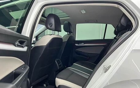 Volkswagen Golf VIII, 2022 год, 1 850 000 рублей, 13 фотография