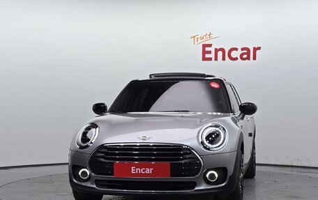 MINI Clubman, 2023 год, 1 960 000 рублей, 3 фотография