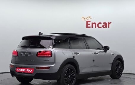 MINI Clubman, 2023 год, 1 960 000 рублей, 2 фотография