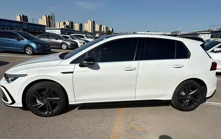 Volkswagen Golf VIII, 2021 год, 2 005 000 рублей, 2 фотография