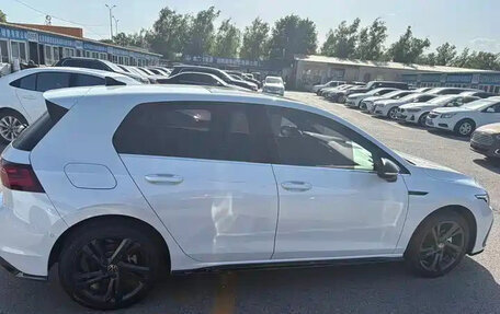Volkswagen Golf VIII, 2021 год, 2 005 000 рублей, 3 фотография