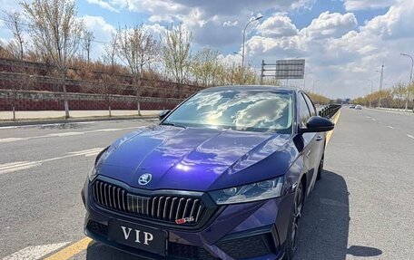 Skoda Octavia IV, 2022 год, 2 100 000 рублей, 1 фотография