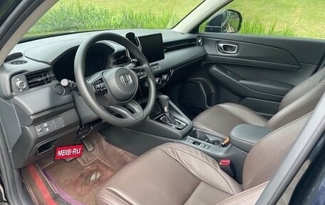 Honda Vezel, 2024 год, 1 825 000 рублей, 8 фотография