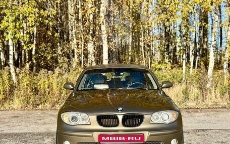 BMW 1 серия, 2006 год, 750 000 рублей, 1 фотография