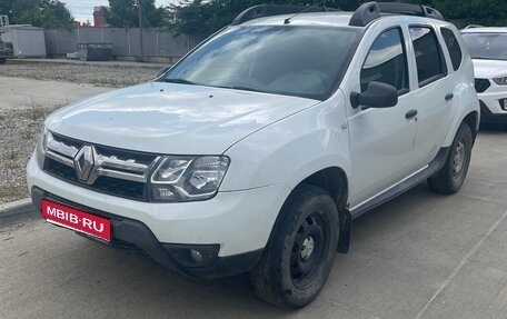 Renault Duster I рестайлинг, 2018 год, 1 000 000 рублей, 1 фотография