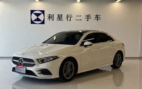 Mercedes-Benz A-Класс, 2022 год, 1 525 000 рублей, 2 фотография