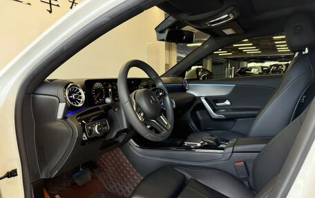 Mercedes-Benz A-Класс, 2022 год, 1 525 000 рублей, 9 фотография