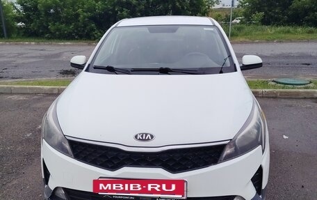 KIA Rio IV, 2021 год, 800 000 рублей, 2 фотография