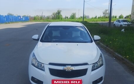 Chevrolet Cruze II, 2012 год, 580 000 рублей, 2 фотография