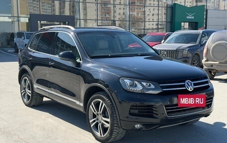 Volkswagen Touareg III, 2012 год, 1 655 000 рублей, 3 фотография
