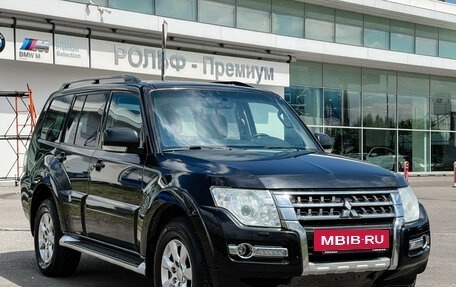 Mitsubishi Pajero IV, 2015 год, 2 647 000 рублей, 3 фотография