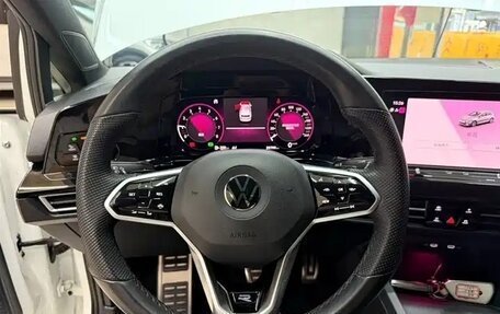 Volkswagen Golf VIII, 2023 год, 2 196 000 рублей, 12 фотография