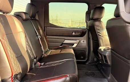 Toyota Tundra, 2025 год, 9 000 000 рублей, 11 фотография