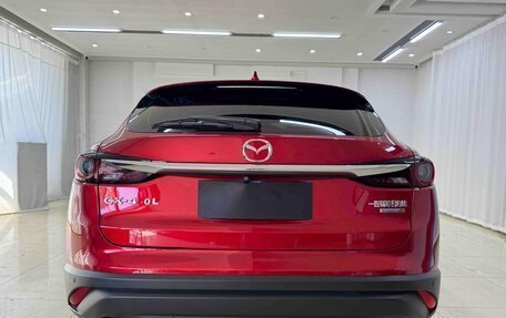 Mazda CX-4, 2022 год, 1 615 000 рублей, 5 фотография