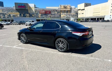 Toyota Camry, 2021 год, 2 950 000 рублей, 6 фотография