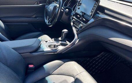 Toyota Camry, 2021 год, 2 950 000 рублей, 7 фотография