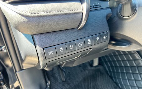 Toyota Camry, 2021 год, 2 950 000 рублей, 16 фотография