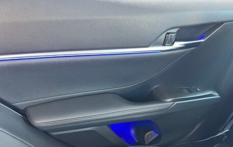 Toyota Camry, 2021 год, 2 950 000 рублей, 14 фотография