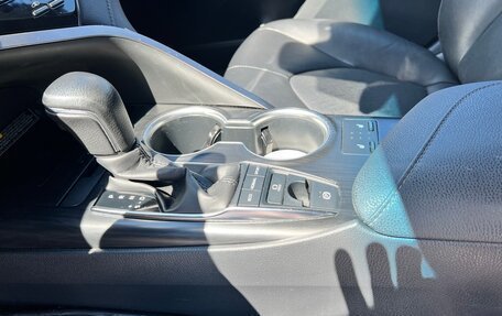 Toyota Camry, 2021 год, 2 950 000 рублей, 24 фотография
