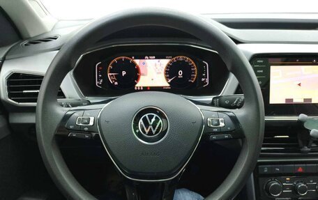 Volkswagen T-Cross I, 2023 год, 1 390 000 рублей, 7 фотография