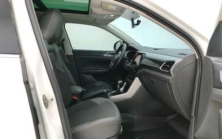 Volkswagen T-Cross I, 2023 год, 1 390 000 рублей, 9 фотография
