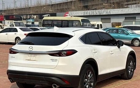 Mazda CX-4, 2021 год, 1 668 000 рублей, 6 фотография