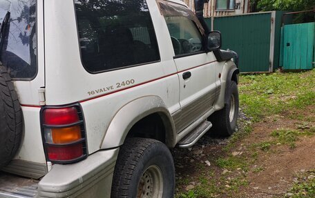Mitsubishi Pajero III рестайлинг, 1996 год, 650 000 рублей, 3 фотография
