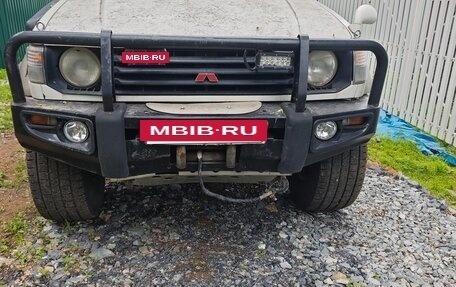 Mitsubishi Pajero III рестайлинг, 1996 год, 650 000 рублей, 2 фотография
