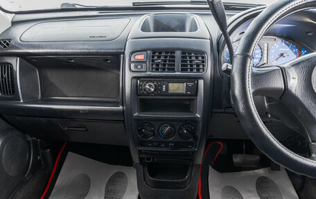 Nissan Cube II, 2000 год, 249 000 рублей, 16 фотография