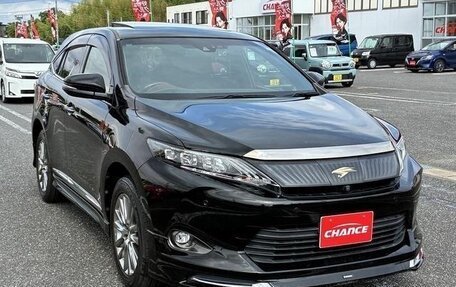 Toyota Harrier, 2017 год, 1 900 000 рублей, 3 фотография