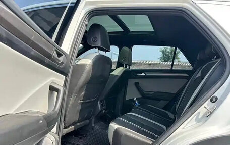 Volkswagen T-Roc I, 2023 год, 1 327 000 рублей, 12 фотография