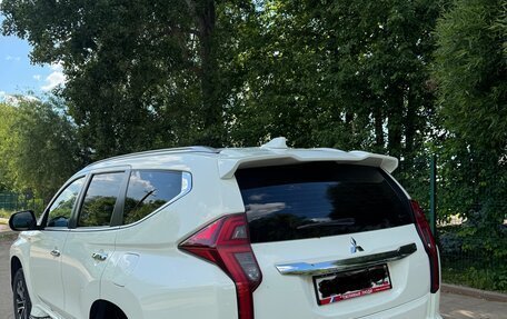 Mitsubishi Montero Sport, 2022 год, 3 400 000 рублей, 2 фотография