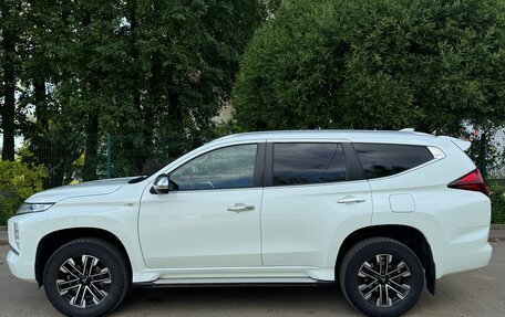 Mitsubishi Montero Sport, 2022 год, 3 400 000 рублей, 6 фотография