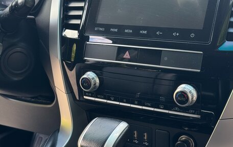 Mitsubishi Montero Sport, 2022 год, 3 400 000 рублей, 10 фотография