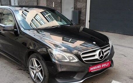 Mercedes-Benz E-Класс, 2014 год, 1 950 000 рублей, 4 фотография