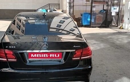 Mercedes-Benz E-Класс, 2014 год, 1 950 000 рублей, 2 фотография