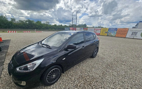 Hyundai Solaris II рестайлинг, 2013 год, 665 000 рублей, 3 фотография