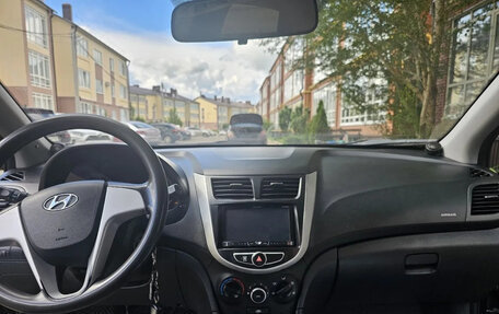 Hyundai Solaris II рестайлинг, 2013 год, 665 000 рублей, 11 фотография