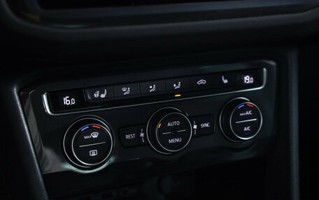 Volkswagen Tiguan II, 2019 год, 16 фотография