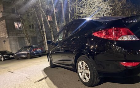 Hyundai Solaris II рестайлинг, 2013 год, 750 000 рублей, 3 фотография